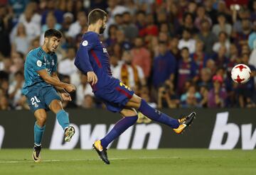En verano de 2017 hizo las delicias de los madridistas al anotar un golazo al Barcelona en el Camp Nou que puso el 1-3 en la ida de la Supercopa de España de 2017.