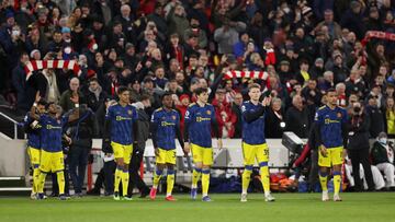 BRENTFORD, ENGLAND - JANUARY 19: Raphael Varane, Anthony Elanga, Victor Lindeloef and Scott McTominay of Manchester United take to the field prior to the Premier League match between Brentford and Manchester United at Brentford Community Stadium on Januar