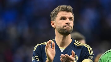 Entre tanto brillo que deslumbra en el palco de nominados, hay espacios inconclusos y sin vida a falta de no contar con nombres específicos.