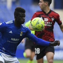 Un final de temporada sin delanteros para el Oviedo