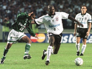 Freddy Rincón integró dos veces el equipo Ideal de América. Primero en 1993 con Palmeiras en la que compartió el frente de ataque con el brasileño Müller. En esa oportunidad cuatro colombianos estuvieron en el equipo. Seis años después, en 1999, volvió a estarlo pero esta vez jugando para Corinthians. En ese equipo fue volante y uno de los dos colombianos que estuvo en la alineación. 