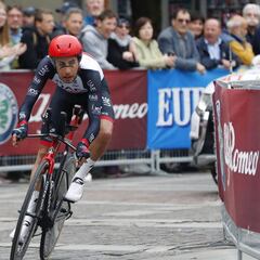 Fabio Aru y Dan Martin lideran a un Emirates sin Gaviria
