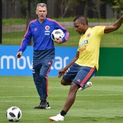 Con James, Mina y Cuadrado, ya son 23 de Selección en Bogotá