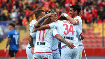 Futbol, Union Espanola vs Huachipato.
Fecha 27, campeonato Nacional 2024.
El jugador de Union Espanola Diego Gonzalez celebra su gol contra de Huachipato durante el partido de primera division disputado en el estadio Santa Laura U SEK de Santiago, Chile.
06/10/2024
Javier Salvo/Photosport
Football, Union Espanola vs Huachipato.
27th turn, 2024 National Championship.
Union Espanola’s player Diego Gonzalez celebrates his goal against of Huachipato during the first division match played at the National Stadium in Santiago, Chile.
06/10/2024
Javier Salvo/Photosport