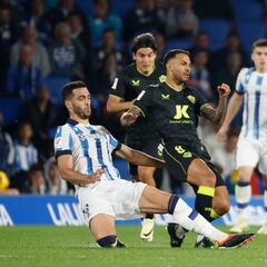 La Real, incapaz de superar al colista, pese a su tesón