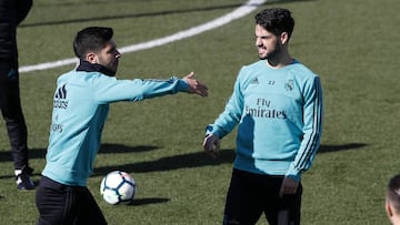 Asensio e Isco, durante el entrenamiento del Madrid.