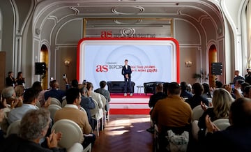 Álex Roca posa en el Congreso Deporte en Positivo AS. 