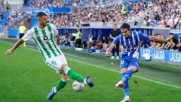 Hagi ante el Betis