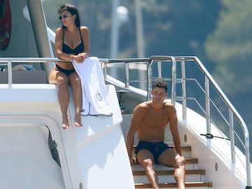 Cristiano Ronaldo aboard yacht in Cannes with Georgina and his son
