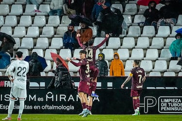 Igor Oca se afana en salvar al ‘soldado’ Roberto López