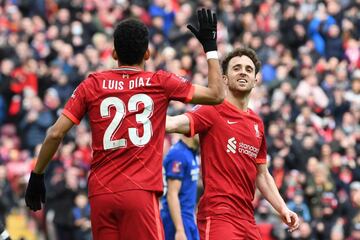 El extremo colombiano disputó 32 minutos en la victoria 3-1 de Liverpool ante Cardiff City por la FA Cup. El guajiro realizó una asistencia.