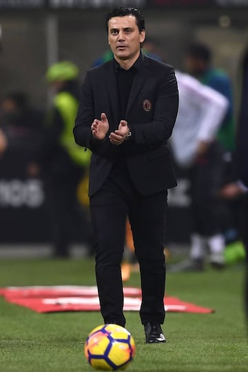 AC Milan's coach Vincenzo Montella reacts during the Italian Serie A football match AC Milan Vs Juventus on October 28, 2017 at the 'Giuseppe Meazza' Stadium in Milan.
