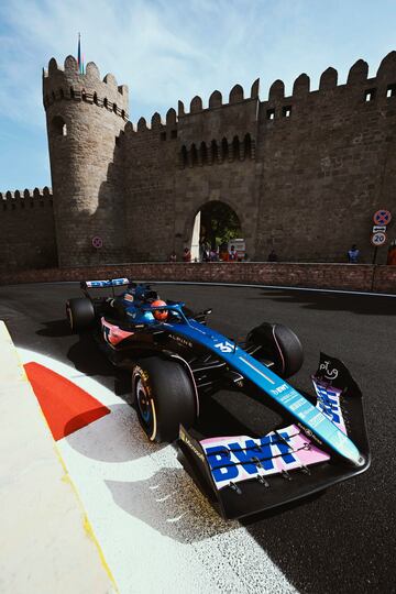 Esteban Ocon durante el Gran Premio de Azerbaiy¨¢n.