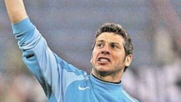 <b>PRETENDIDO. </b>Francesco Toldo es uno de los objetivos del Villarreal para la próxima campaña.