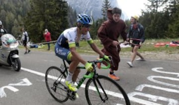 Esteban Chaves en imágenes: así ha llegado al liderato del Giro