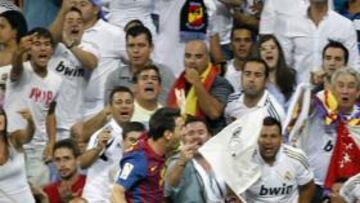 <b>GOLEADOR. </b>Messi celebra el gol que marcó el pasado domingo en el Bernabéu.