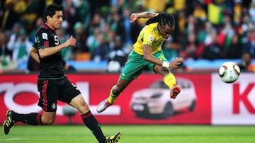 Su balazo, al 55', fue uno de los mejores goles en la historia de los partidos inaugurales del Mundial. El encuentro terminó 1-1 entre los 'Bafana Bafana y la Selección Mexicana'.