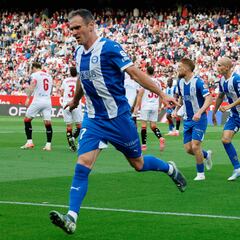 Aprobados y suspensos del Alavés: de nuevo en zona de descenso