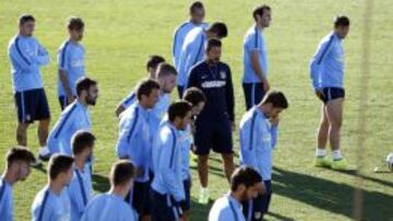 Raúl Jiménez firma y se une a la convocatoria para el Carranza