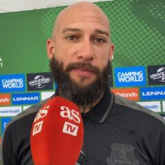 Tim Howard: "James es un mago, su zurda es de clase mundial"