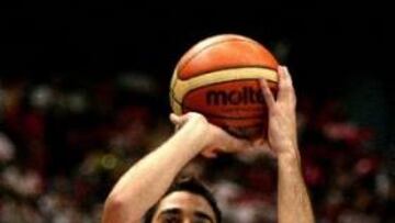 <b>SIGUE EN FORMA.</b> El base blaugrana Juan Carlos Navarro volvió a ser una de las principales armas ofensivas de su equipo.