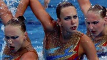 <b>BRILLANTE. </b>El equipo español, en la rutina técnica de ayer.