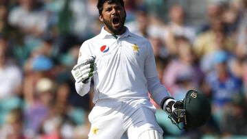 Pakistan&#039;s Azhar Ali celebrates hitting the winning runs. 