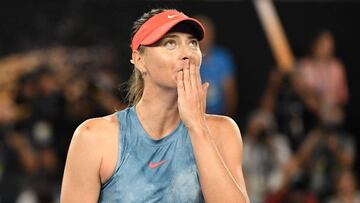 Sharapova echa a la campeona Wozniaki; Barty ilusiona a Australia y Anisimova, a EE UU