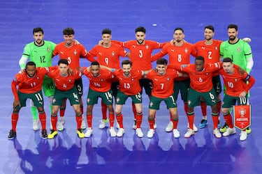 Jugadores de Portugal antes de la final de la Eurocopa de Fútbol Sala de la UEFA 2026 entre Portugal y España en el Arena Stozice.
