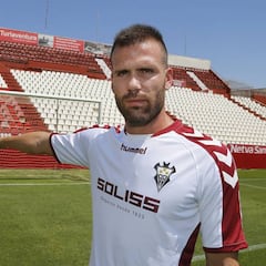 Ortuño se marcha cedido al Extremadura hasta junio