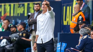 Garitano dirigiendo al Cádiz en el Nuevo Mirandilla.