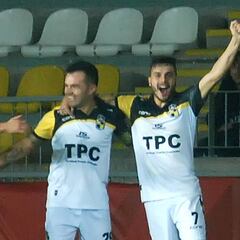 Ledezma guió gran triunfo de Coquimbo sobre Everton