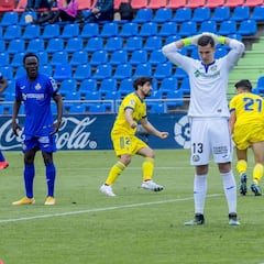 El Cádiz saca petróleo de un rebote: gol, partido y salvación