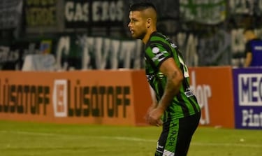 “Con Paulo Díaz nos formamos juntos, pero ahora cuesta encontrarlo acá en Argentina”