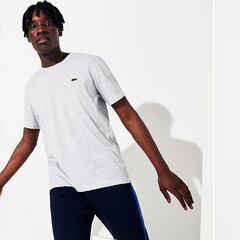 Luce elegante en verano con la camiseta básica Lacoste para hombre