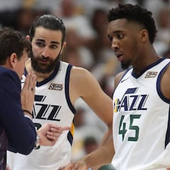 Los Jazz siguen con vida gracias a un Mitchell imparable (31+7+4)