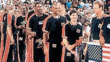 <b>UN EQUIPO PARA EL RECUERDO. </b>El Dream Team del año 92 asombró al mundo. En la foto, Laettner es el quinto (tapado por Charles Barkley) y Malone, el sexto.