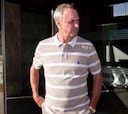 Cruyff dice que devolver la insignia le "tocó el orgullo"
