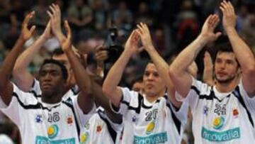 <b>DESPEDIDA. </b>Fue en Colonia, tras perder la Final ante el Barça, una ovación a la gente de Ciudad Real.