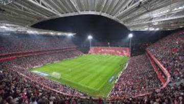 IMPONENTE. San Mamés presentó el primer lleno del año.