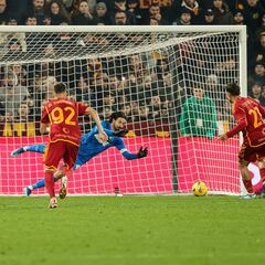 Dybala saca a Mou de un apuro