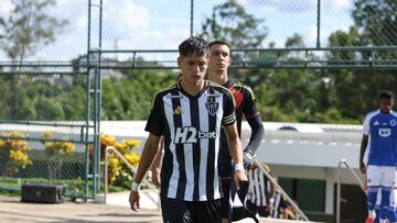 Román da su primer salto en Brasil