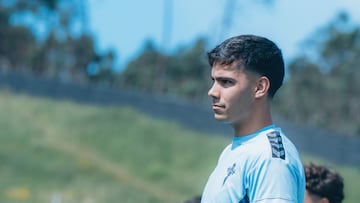 El centrocampista Hugo Sotelo, durante un entrenamiento con el Celta.