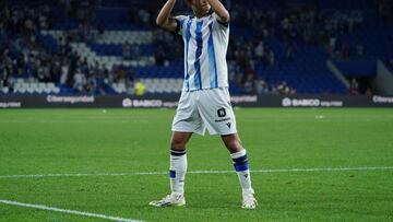 Real Sociedad's Japanese forward #14 Takefusa Kubo gestures at the end of the Spanish Liga football match between Real Sociedad and Athletic Club Bilbao at the Anoeta stadium in San Sebastian on September 30, 2023. (Photo by CESAR MANSO / AFP)