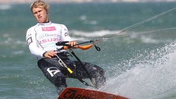 El espa?ol Liam Whaley gana la primera prueba del Mundial