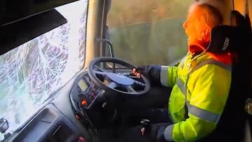 Un camionero provoca un accidente de tráfico múltiple por llevar el cristal empañado: 5 coches destruidos y 3 heridos