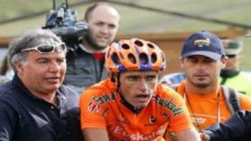 <B>TERCER TRIUNFO.</B> El veterano corredor vasco ha sumado su tercera victoria en la ronda española.