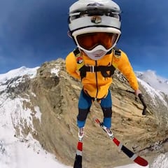 El salto al vacío con esquís más alto de la historia: 5.716 metros