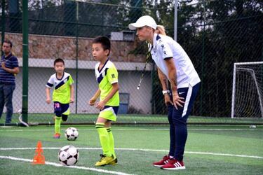 Ruby, de central en la liga a entrenadora en China