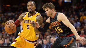 LeBron quiere a su vieja guardia, Korver y J.R. Smith, en los Lakers